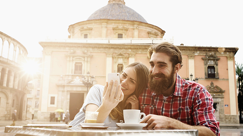 travelmoney-couple-800x450 travelmoney-couple-800x450